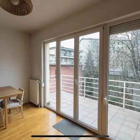 Breathtaking View Apartmant Opposite The Castle Apartman *